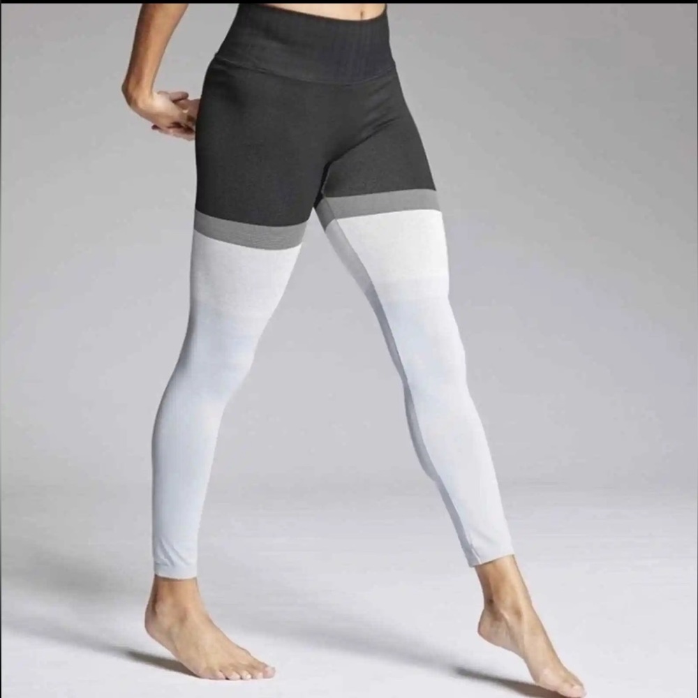 Athleta Intarsia Seamless High-Rise Knit Legging
